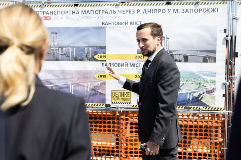 Рух між двома берегами Запоріжжя новою автомагістраллю відкриють вже цього року, — Тимошенко