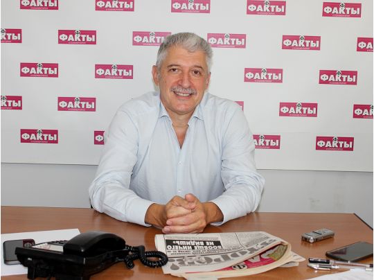 Треба дозволити робити кесарів розтин за бажанням жінки, попередивши її про ризики операції, — акушер-гінеколог Дмитро Говсєєв