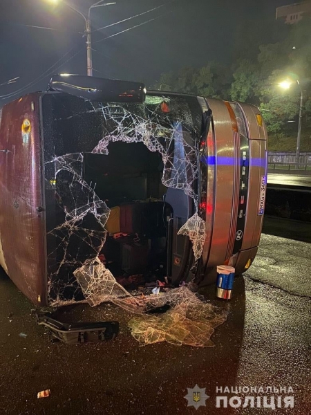 У Києві розбився рейсовий автобус Кишинів — Москва: багато постраждалих