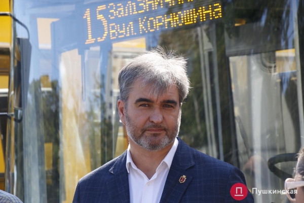 В Одессе презентовали 3 самодельных электробуса, которые скоро выйдут на новый городской маршрут. Фото
