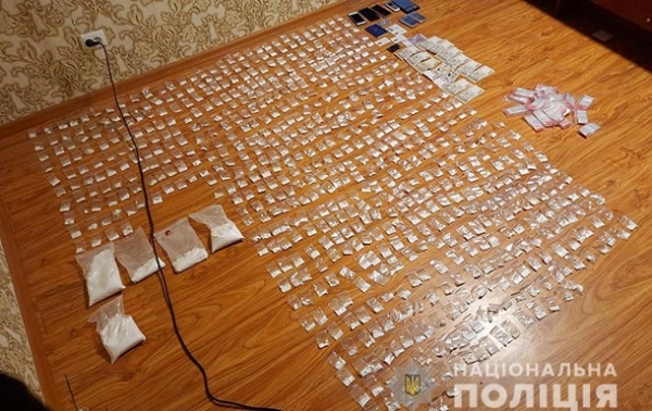 В Днепре у наркодилеров изъяли кокаин на $300 тысяч