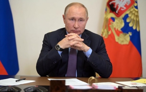 Путин на самоизоляции. Что происходит в КремлеСюжет