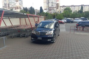 Не перестают удивлять: свежая фотоподборка наглых водителей в Одессе