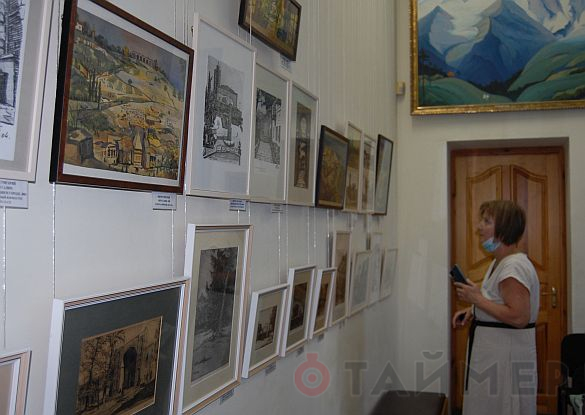 Израильские художники подарили свои картины одесскому музею