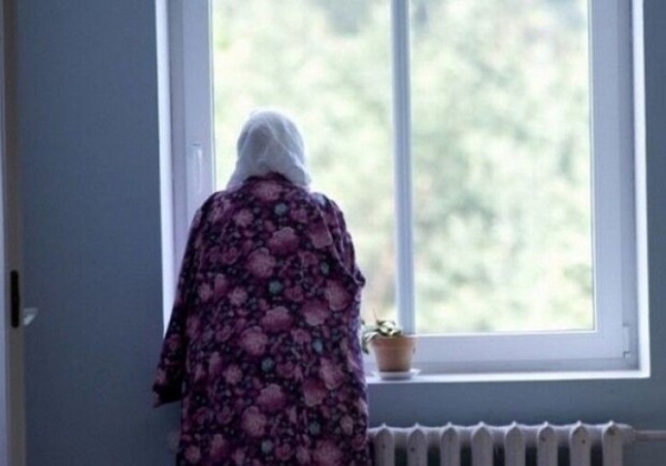 Пролетела семь этажей: на Черемушках пожилая одесситка выбросилась из окна