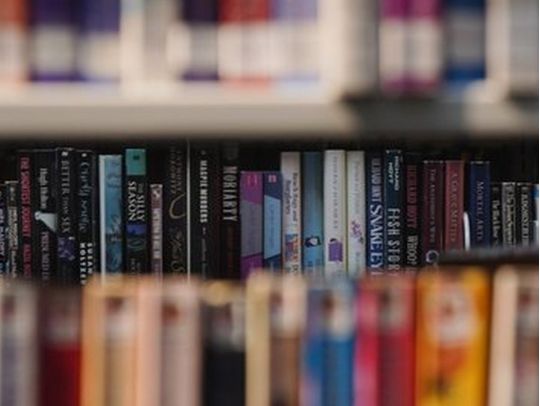 «69 невдалих побачень» по-українски розкажуть про способи знайомства у додатках, — автор