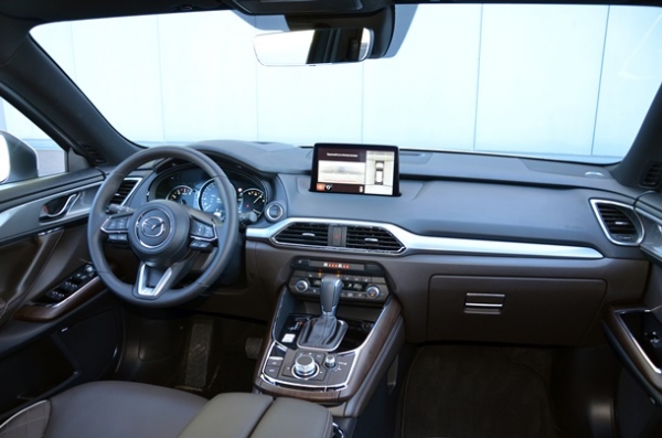 Красиво и удобно: что получила обновленная Mazda CX-9Тест-драйв