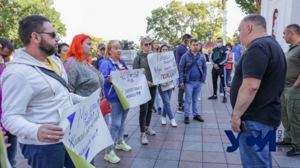 Жители дома на Сахарова требуют дать им нормальное электричество