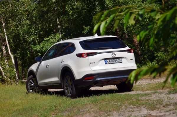 Красиво и удобно: что получила обновленная Mazda CX-9Тест-драйв