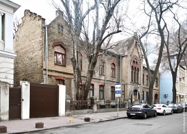 Еврейская община хочет отреставрировать историческую клинику в Отраде
