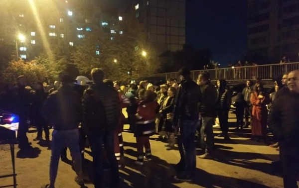 Под Киевом горела многоэтажка, пострадал человек