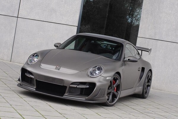 Есть на что посмотреть: в Одессе заметили Porsche за шесть миллионов