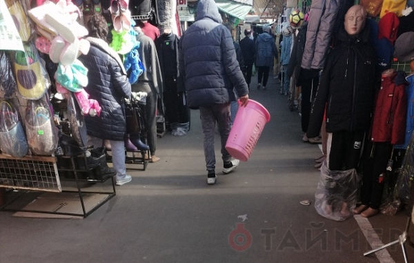 «Красная» зона: в общественном транспорте Одессы игнорируют ношение масок