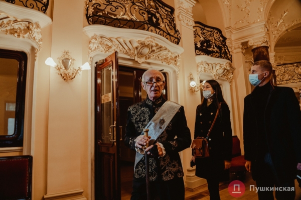 Айсберг искусства: большой фоторепортаж о блеске и подземных «тайнах» одесского Оперного театра
