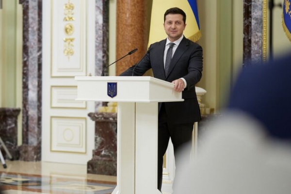 
                                                                        Зеленский ввел новые санкции против российских компаний
                                                                                                                                                                                                                    