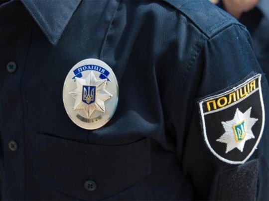 Лежали на вулиці без свідомості: в Чернігові вночі вбили капітана поліції, а його товариша важко поранили