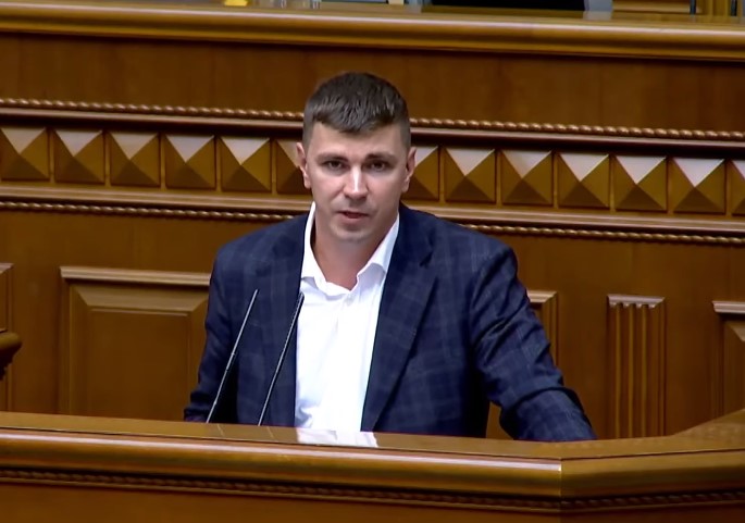Стало погано в таксі: в Києві помер народний депутат