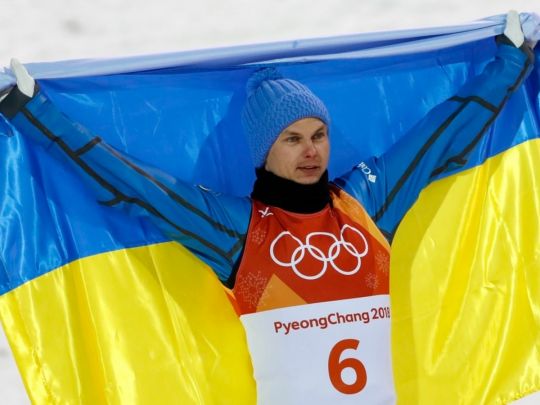 У Китаю є стратегія розвитку зимових видів спорту і бажання захопити ними дітей, — олімпійський чемпіон