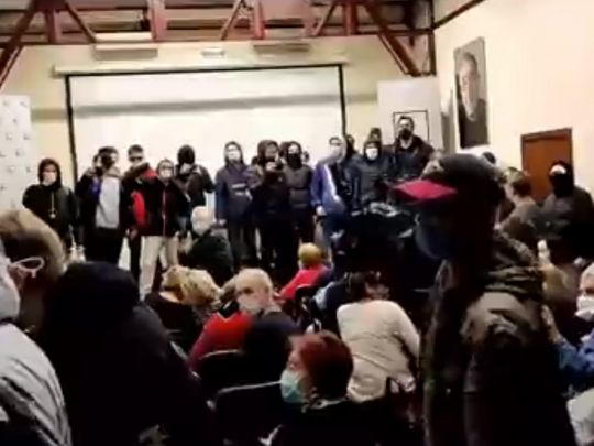 У Москві люди в масках намагалися зірвати показ фільму про Голодомор польського режисера Агнешки Холланд