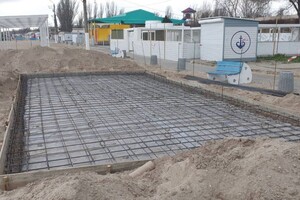 В мэрии прокомментировали загадочное строительство в Лузановке
