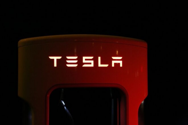 
                                                                        Илон Маск продал новый пакет акций Tesla стоимостью $690 млн
                                                                                                                                                                                                                    