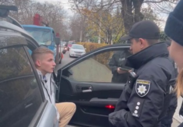 В Одессе 17-летний парень на авто протаранил две машины и пытался сбежать
