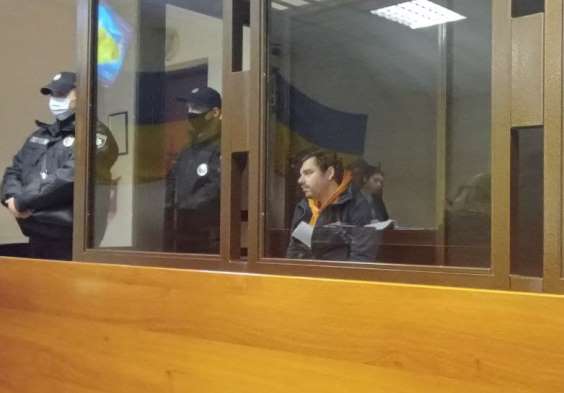 Беглого виновника смертельного ДТП на Адмиральском проспекте отправили в СИЗО