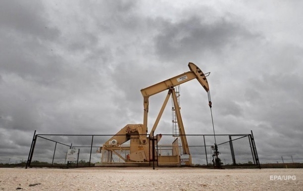 Цены на нефть восстанавливаются после обвала