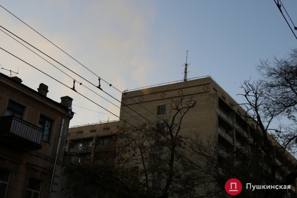 В общежитии в центре Одессы произошел пожар: пожарной сигнализации в здании не было. Фото, обновлено