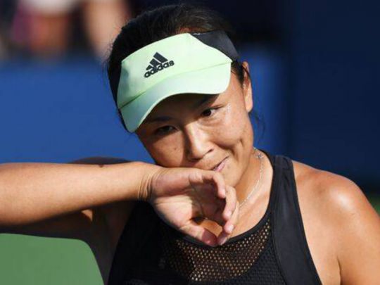 Експерша ракетка світу зникла після звинувачень великого чиновника у домаганнях