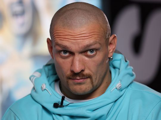 Уся в тата: Усик показав дочку, що подорослішала, та провів із нею дуель поглядів