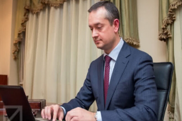 
                                                                        Дело Кузяры, от которого требовали дачи показаний против Медведчука, развалится в суде из-за множества нарушений, – адвокат
                                                                                                                                                                                                                    