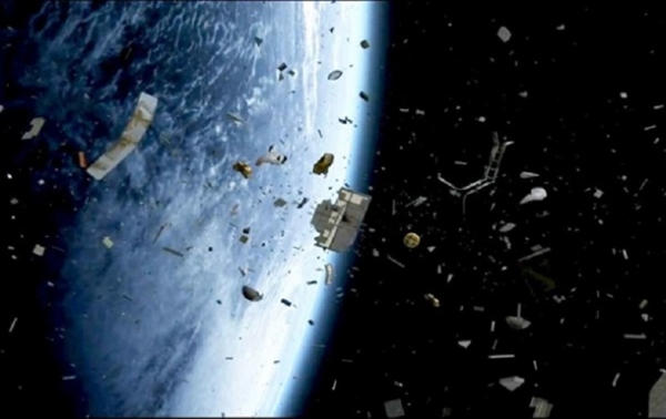 SpaceX сместила орбиту спутников Starlink из-за космического мусора