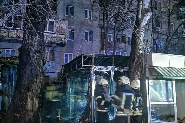 На Фонтане сгорели четыре торговых павильона