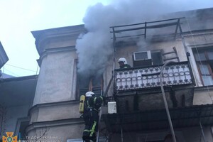 В центре Одессы загорелся памятник архитектуры: погиб мужчина (обновлено)