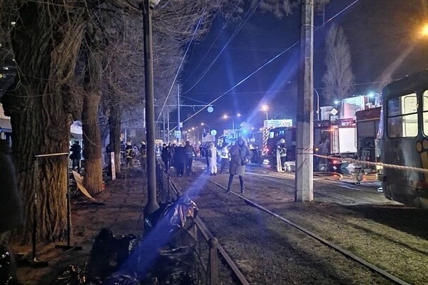 На Фонтане сгорели четыре торговых павильона