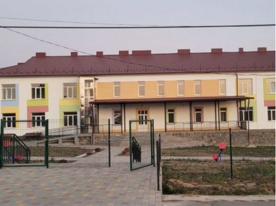 На Буковині «Велике будівництво» Зеленського ліквідувало ще один довгобуд — відкрився садок в Опришенах
