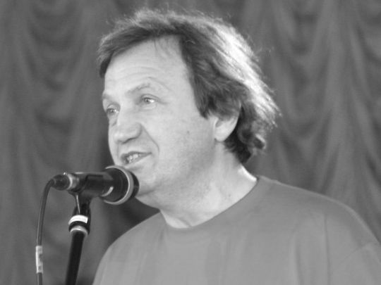 Стан критичний: в Ужгороді рятують фундатора легендарного фестивалю «Червона Рута»
