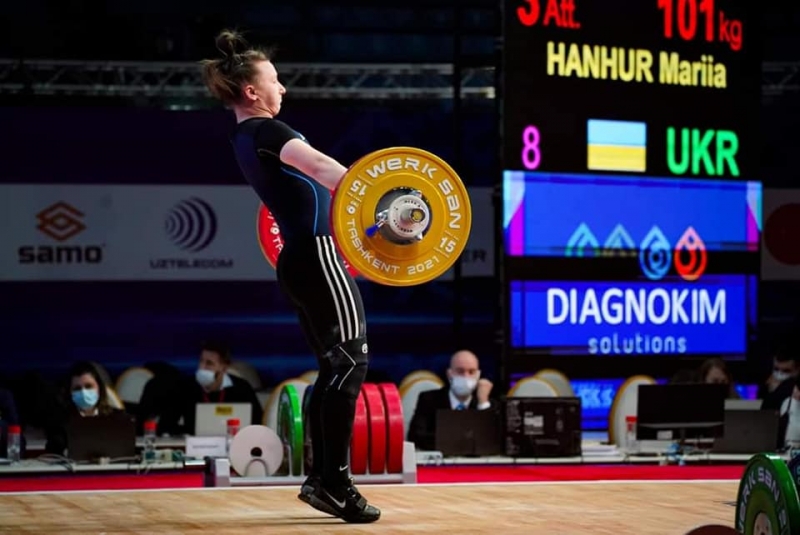Українка Гангур здобула «золото» на чемпіонаті світу з важкої атлетики