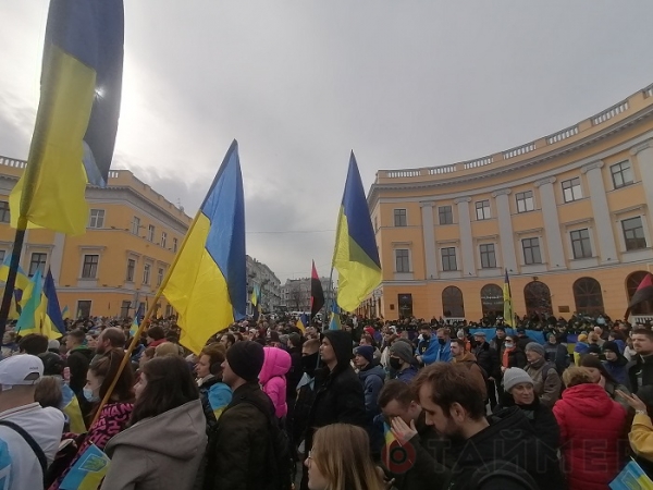 По Одессе прошёл патриотичный марш единства