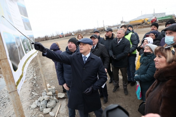 Труханов проверил, как строится дорога в порт 