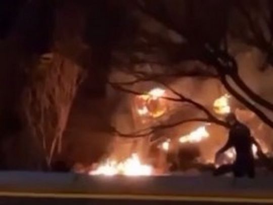 Росія оголосила про евакуацію дипломатів: у мережі показали, як палять документи в консульстві в Одесі (відео)