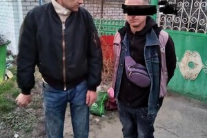 В Одесской области задержали восемь мародеров: одного привязали к дереву местные