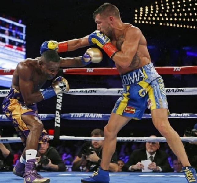 Дворазовий олімпійський чемпіон, який бився з Ломаченком, майже повністю втратив зір