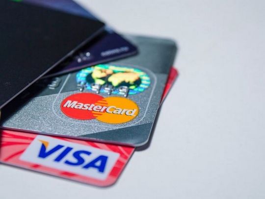 Mastercard та Visa заблокували карти підсанкційних російських банків