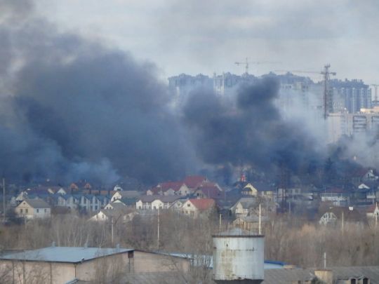 «На в’їзді в Бучу стоїть легковик із замінованим тілом жінки»