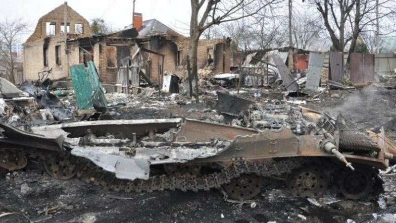 «На в’їзді в Бучу стоїть легковик із замінованим тілом жінки»
