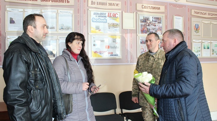 Після реєстрації шлюбу наречений відправився боронити країну від окупантів