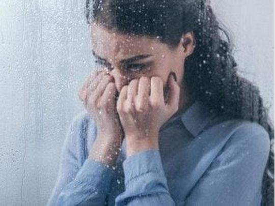 Обіймайтесь та слухайте музику: поради психотерапевта тим, хто отримав стрес через війну