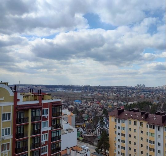 Вбиті снарядом батько та син майже місяць пролежали у квартирі в Ірпіні